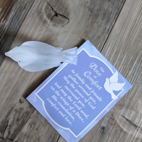 Abbey Press The Dove of Comfort Glass Figurine with Card and Box - Picture 3 of 8
